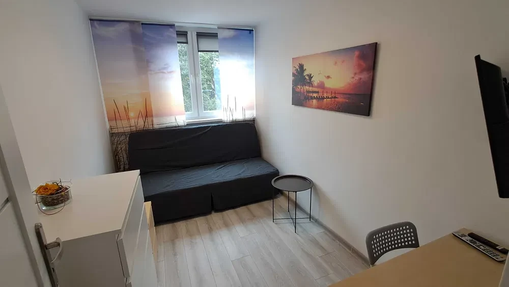 Kawalerka do wynajęcia Powstańców Śl. - 1/4