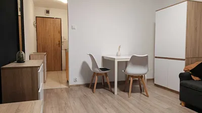Kawalerka w centrum – 6. piętro, piękny widok na miasto - miniatura 3