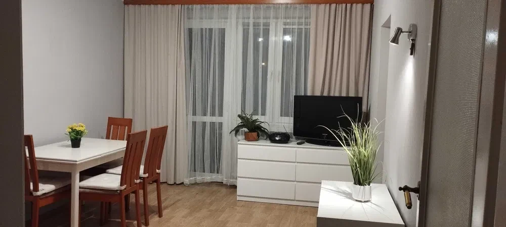 Do wynajęcia bardzo ładne mieszkanie 3 pokojowe ulica Kryniczna. - 1/8