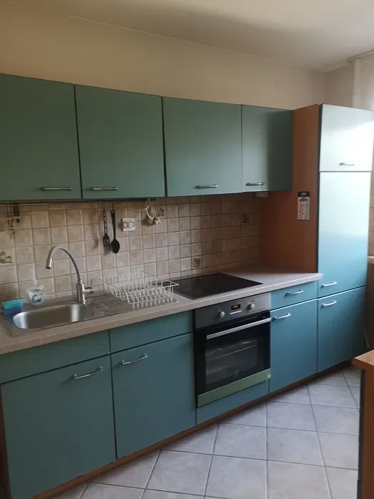 Wynajmę duże mieszkanie na Krzykach 3pokoje + - 1/8
