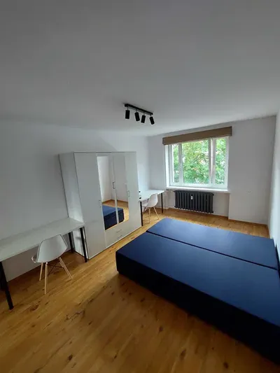 Pokój jedno/dwuosobowy WILDA w ścisłym centrum Poznania OD ZARAZ - miniatura 3