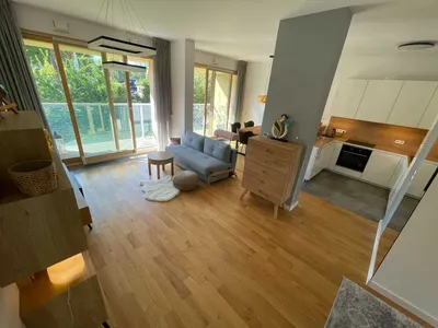 Nowoczesne mieszkanie 53 m² | 19. Dzielnica, ul. Kolejowa 43 | Metro Rondo Daszyńskiego - miniatura 2