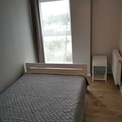 Wynajmę 2 pokojowe mieszkanie z miejscem postojowym ul. Pachońskiego - miniatura 4