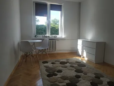 Wynajmę mieszkanie Bojary 2 oddzielne pokoje i kuchnia 38m bisko Centrum