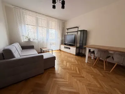 Jasne, 3-pokojowe mieszkanie (46 m²) z balkonem – Wola/Muranów | BEZPOŚREDNIO