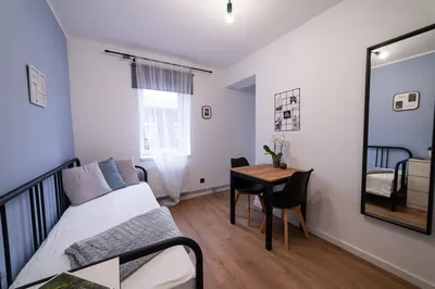 Wynajmę kawalerkę po remoncie [7 min do Spodka] - miniatura 2