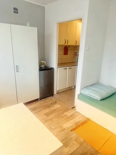 Kawalerka 20m2 - Żwirki i Wigury 1B - miniatura 2