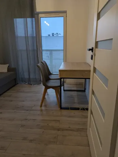 Looking for a roommate - miniatura 5