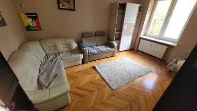 Przytulna i ciepła kawalerka w zielonym zakątku - miniatura 2