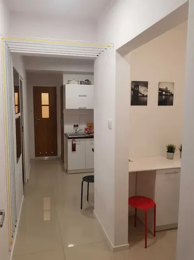 Pokój 1os w mieszkaniu studenckim - os. Chrobrego - miniatura 4