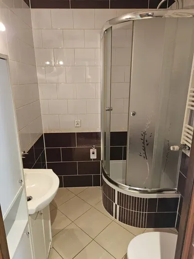 Wynajmę kawalerkę w Sosnowcu 1800 ze wszystkim ! TANIO - miniatura 5