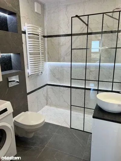Wynajmę nowoczesny LUXapartament na 13piętrze, blisko centrum Lublina, 2 pokoje z garażem podziemnym - miniatura 2