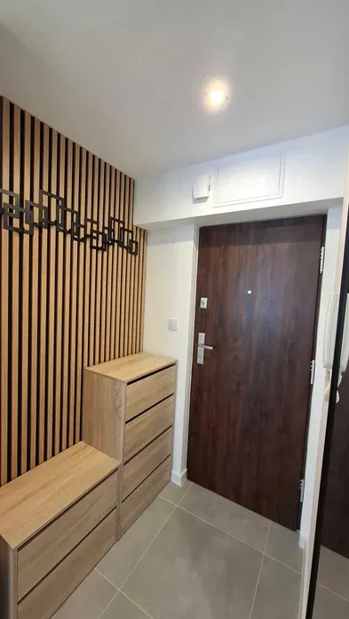 Mieszkanie 2 pokoje 36m2 po całkowitym remoncie - miniatura 4
