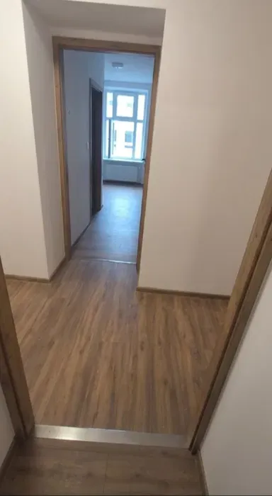 Nowy pokój po remoncie | Katowice, ul. Królowej Jadwigi 8 | Parter, cicho! - miniatura 2