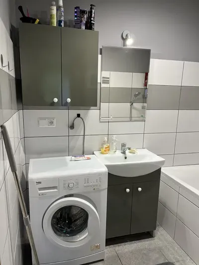 Wynajem pokoju studentce - miniatura 5