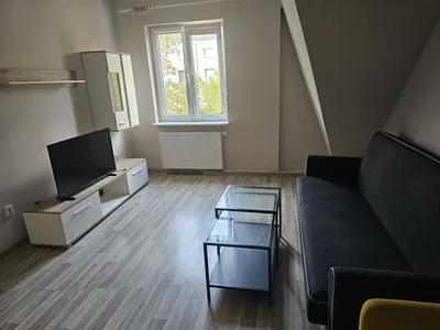 Umeblowana kawalerka na Wildzie w promocyjnej cenie! - miniatura 3