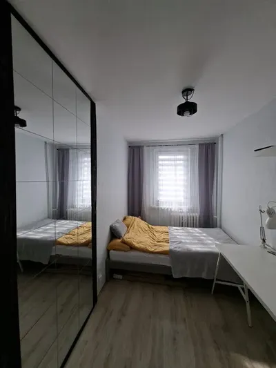 2 pokoje | centrum Torunia | klimatyzacja | umeblowane - miniatura 3