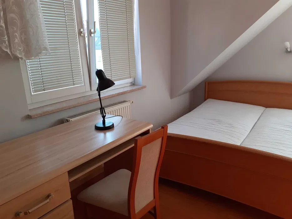Do wynajęcia pokój jednoosobowy na Krzykach - ul. Gradowa 12 - 1/8