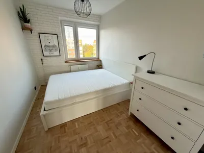 Słoneczne mieszkanie 49m² do wynajęcia - Gdańsk Chełm - klimatyzacja i fotowoltaika - miniatura 3