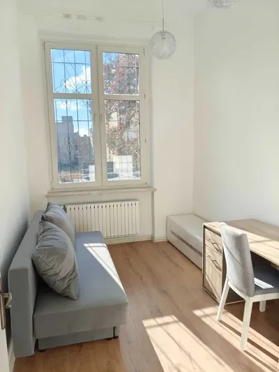 Bezczynszowy pokój w centrum 12 m, ul. Śniadeckich - bezpośrednio