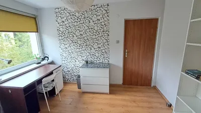 Wynajmę pokój, cicha okolica, 10 min od Manufaktury - miniatura 2