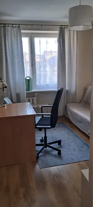 Pokój jednoosobowy w centrum Kielc dla studentki - miniatura 2