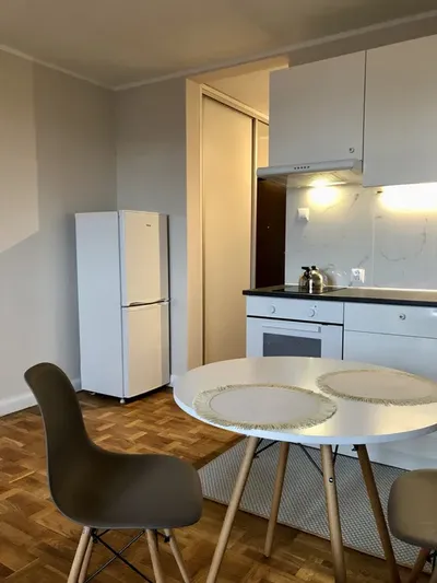 Kawalerka z balkonem i klimatyzacją | Bielany, ul. Przy Agorze 7 - miniatura 5