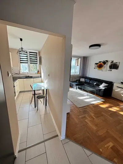 Wynajmę przestronne 3-pokojowe mieszkanie 61 m² na Ursynowie przy metrze Imielin - miniatura 2