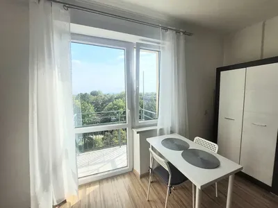 Słoneczne mieszkanie z balkonem os. Hutnicze/Nowa Huta - miniatura 2