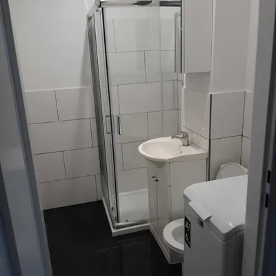 Bezpośrednio Kawalerka z osobną sypialnią ul. Batorego po remoncie - miniatura 4
