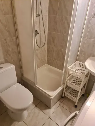 Kawalerka 30m2 -1350 zł /mc-Parter w domu wolnostojącym. Bez dodatkowych kosztów - miniatura 5