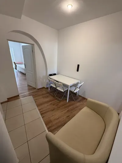 Przestronne mieszkanie / Lokal usługowy 80 m² | Rampa dla wózków | Parking | ul. Polanka, Poznań - miniatura 4