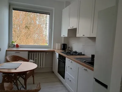 Duży pokój z balkonem - miniatura 4