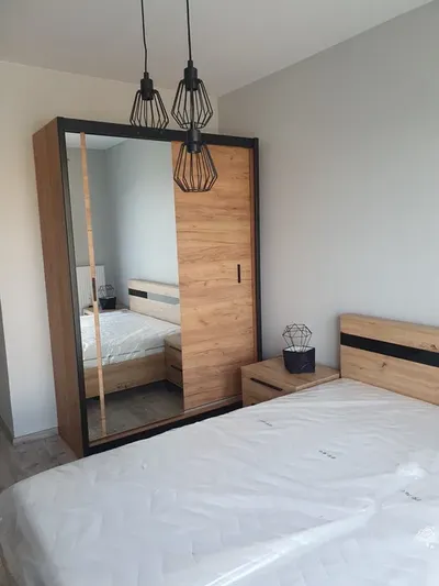 Nowoczesne,trzypokojowe mieszkanie w centrum - miniatura 5