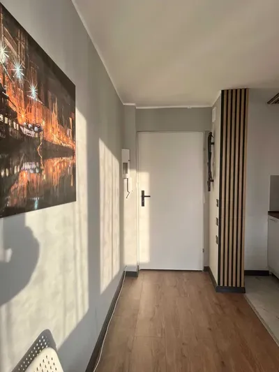 Kawalerka do wynajęcia Gdynia Śródmieście ul. Abrahama - miniatura 3