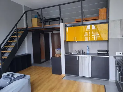 Piękna loftowa kawalerka z antresolą - miniatura 2