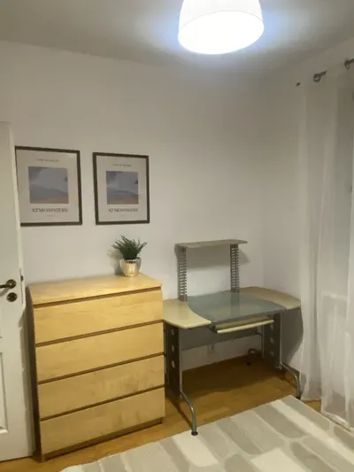 Wynajmę 3 pokoje plus salon. Kabaty - miniatura 5