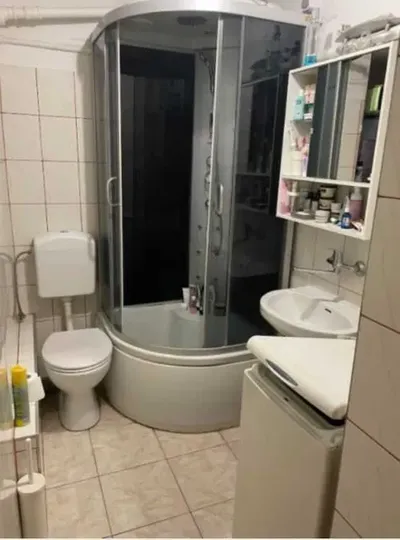 Wynajmę pokój na ul. Różyckiego. "ROOM for RENT" - miniatura 4