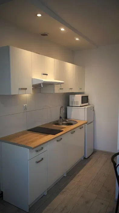 Atrakcyjna kawalerka w centrum Sosnowca, Małachowskiego - miniatura 2