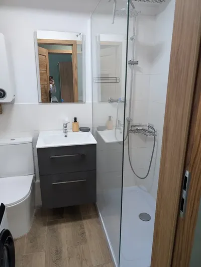 Wynajmę mieszkanie, centrum Katowic! Ok 40 metrów, dwa pokoje - miniatura 3