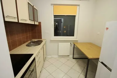 Światowida Tarchomin Mieszkanie35 m 1 pokój z oddzielną widną kuchnia i m. postojowym - miniatura 5