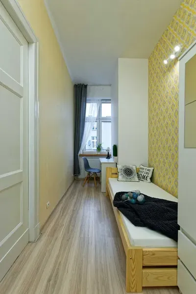 Mieszkanie 6 pokojowe Poznań Łazarz obok Głogowskiej od września - miniatura 4