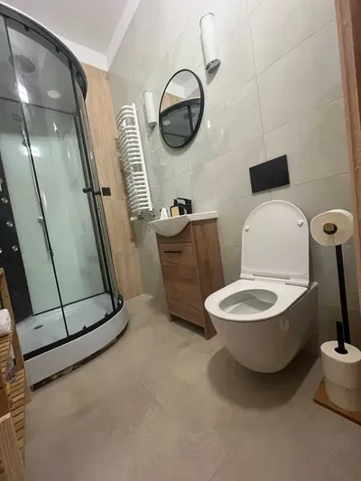 Wynajmę STUDIO Pokój Warszawa Targówek METRO Bezczynszowy 1-2 osoby własna Łazienka Aneks kuchenny - miniatura 4