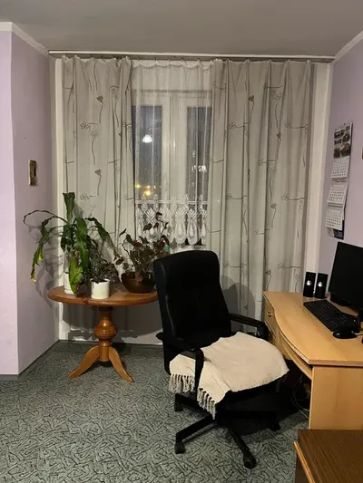 Bardz duży pokój z balkonem, Osiedle Odrodzenia Katowice - miniatura 3