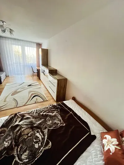 Mieszkanie do wynajecia 5 minut od metra Służew - miniatura 2