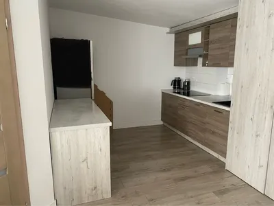 50m2 w centrum kamienica umeblowane z klimatyzacja i miejscem parkingowym - miniatura 4