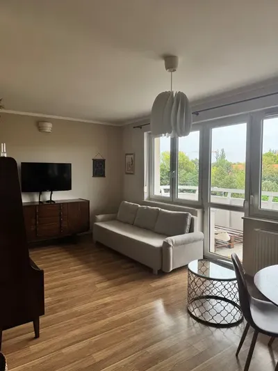 Stylowe mieszkanie 35 m² w klimacie mid-century modern, 10 minut pieszo od Starówki - miniatura 2