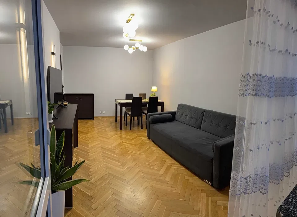 3-pokojowe mieszkanie na Gocławiu przy Jeziorku Balaton – ul. Rogalskiego, bez dodatkowych opłat - 1/8