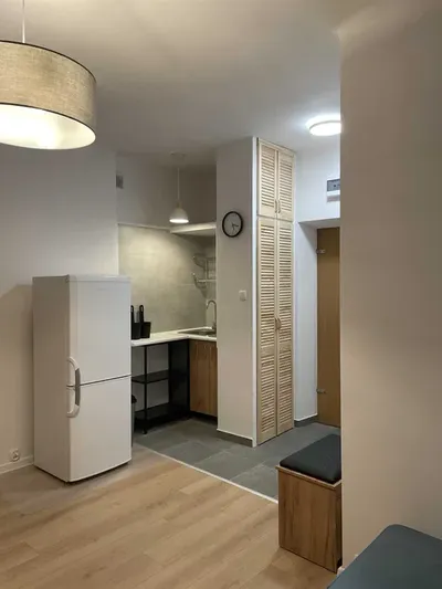 Kawalerka 19 m2 Warszawa Wola/Koło bezpośrednio - miniatura 4