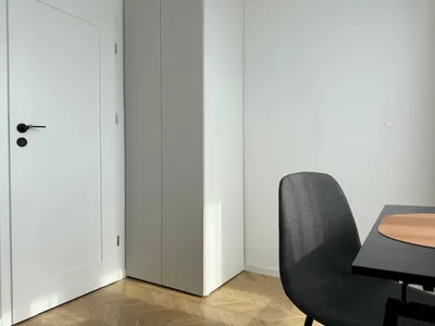 Pokój 1-os. z prywatnym balkonem dla studentki lub młodej pracującej | po remoncie - miniatura 2